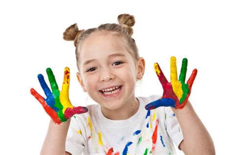 4 chicas pintando con los dedos|209 4 Girl Finger Painting Stock Photos, High